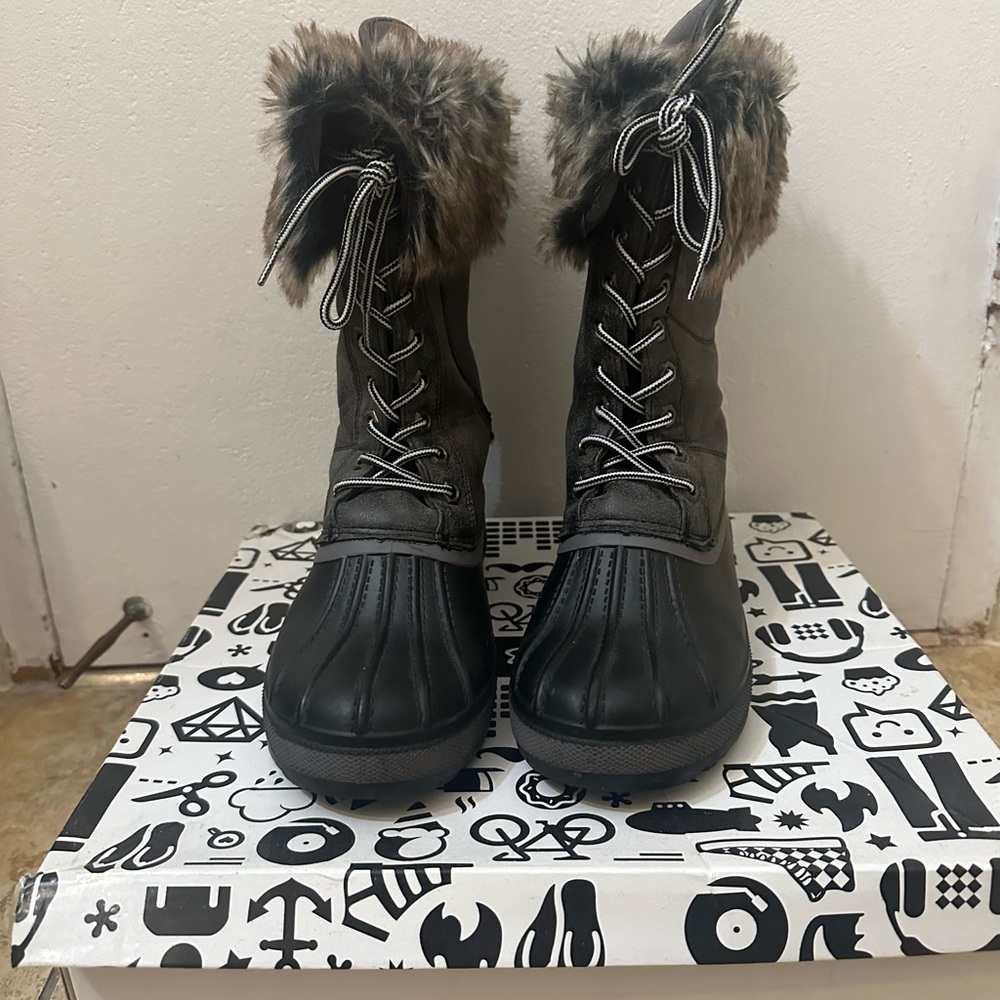 Sherpa Lined Winter Boots